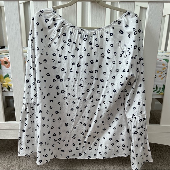 BELLDINI animal print bell sleeve top - Picture 7 of 9